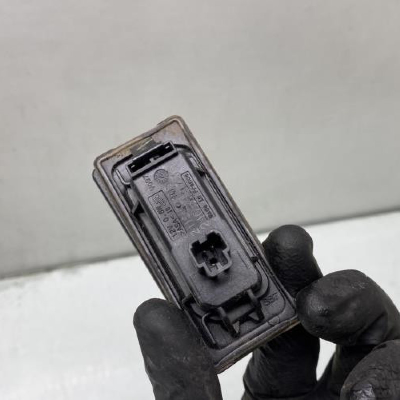 Eclairage de plaque AUDI A3 4 Photo n°4