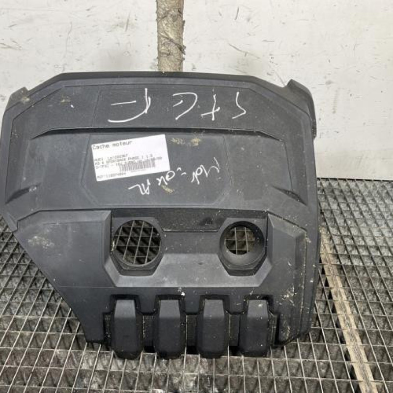 Cache moteur  AUDI A3 4 Photo n°2