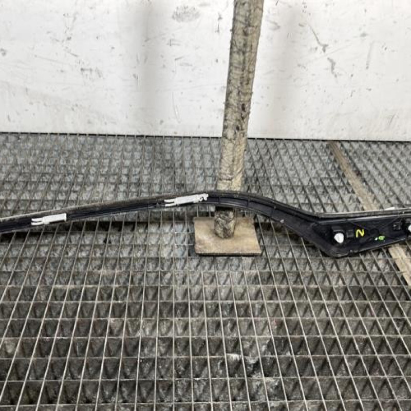 Enjoliveur PEUGEOT 208 1 Photo n°4