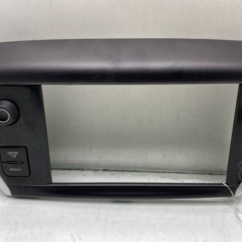 Facade autoradio PEUGEOT 208 1 Photo n°1