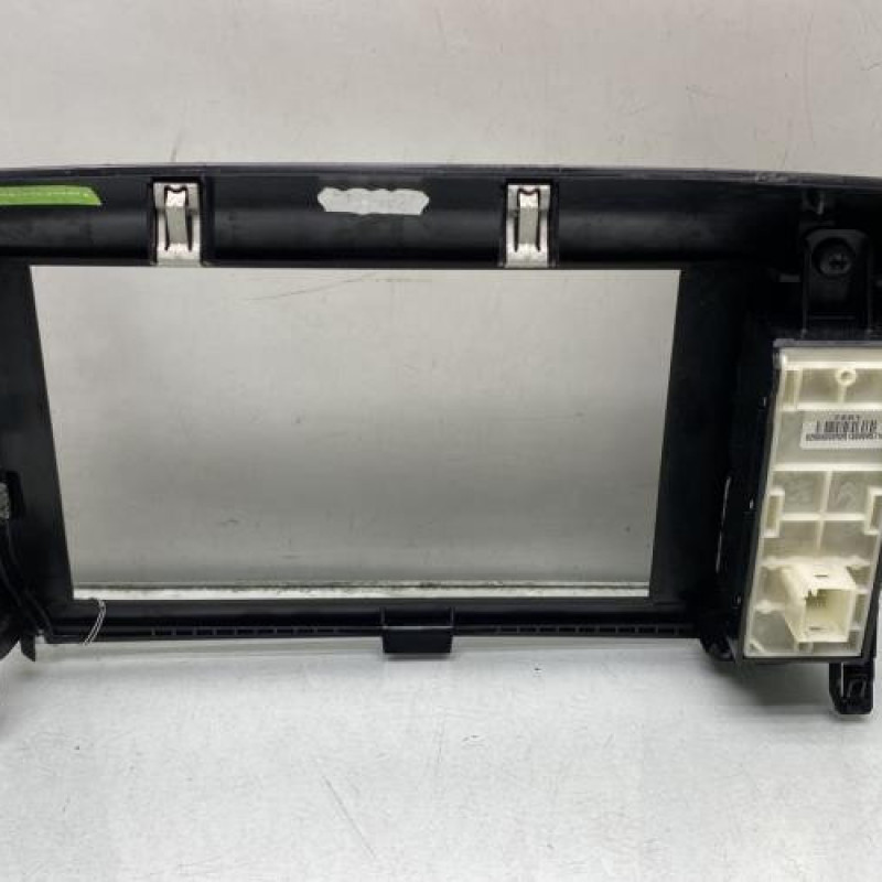 Facade autoradio PEUGEOT 208 1 Photo n°2