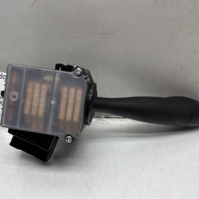 Commodo phare HYUNDAI I 10 1 Photo n°2