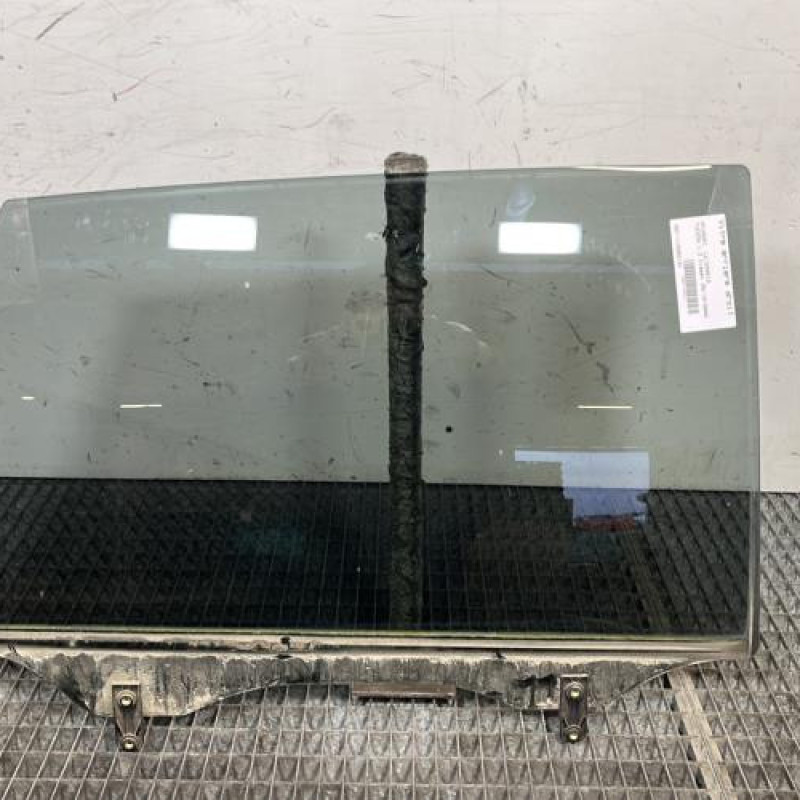 Vitre arriere droit HYUNDAI TUCSON 1 Photo n°1