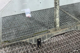 Vitre avant gauche HYUNDAI TUCSON 1