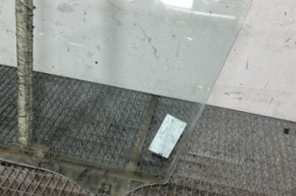 Vitre avant gauche HYUNDAI TUCSON 1