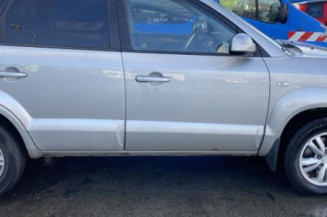 Vitre avant gauche HYUNDAI TUCSON 1