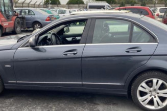 Enjoliveur anti brouillard MERCEDES CLASSE C 204