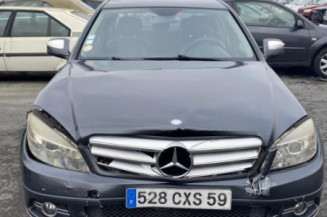 Enjoliveur anti brouillard MERCEDES CLASSE C 204