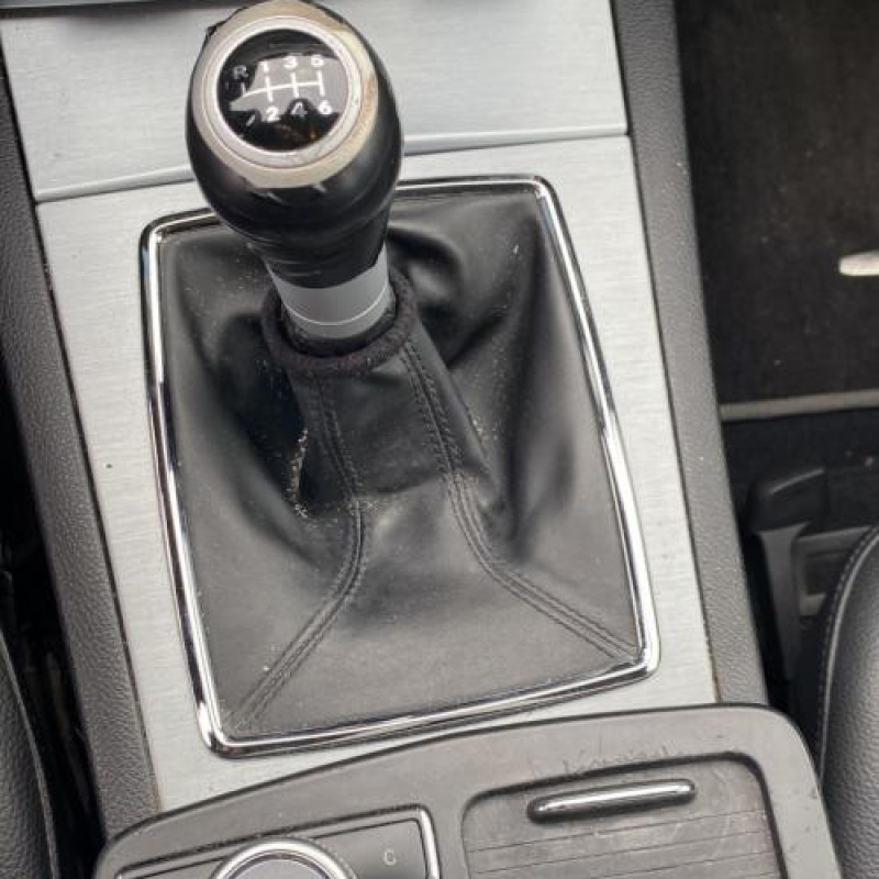 Enjoliveur anti brouillard MERCEDES CLASSE C 204 Photo n°19