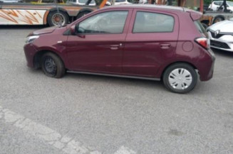 Enjoliveur anti brouillard MITSUBISHI SPACE STAR 3