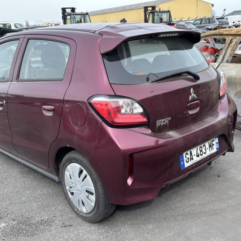 Enjoliveur anti brouillard MITSUBISHI SPACE STAR 3 Photo n°18