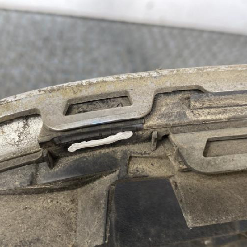 Grille de pare choc FORD FIESTA 6 Photo n°5