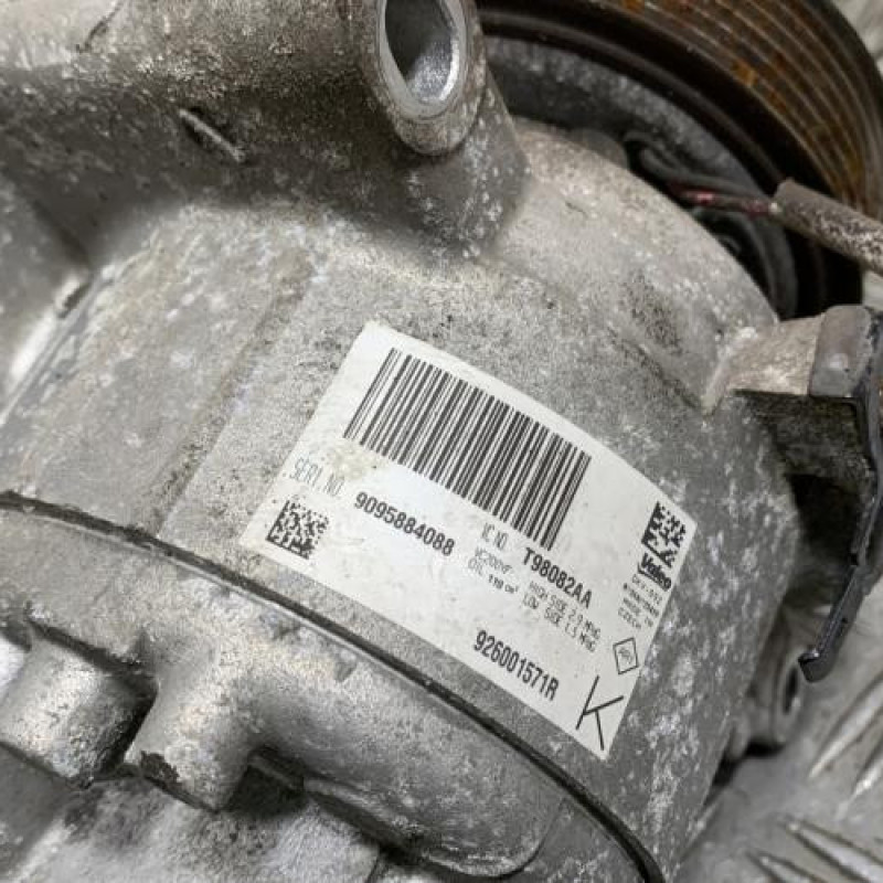 Compresseur clim DACIA DUSTER 2 Photo n°2