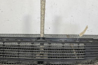 Grille de pare choc RENAULT TWINGO 3 Photo n°1