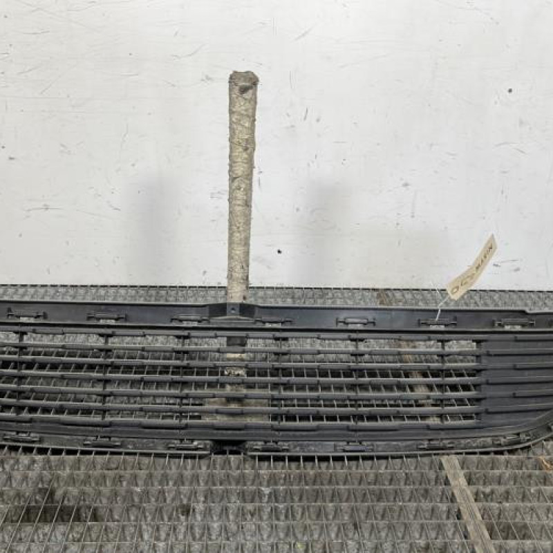 Grille de pare choc RENAULT TWINGO 3 Photo n°1