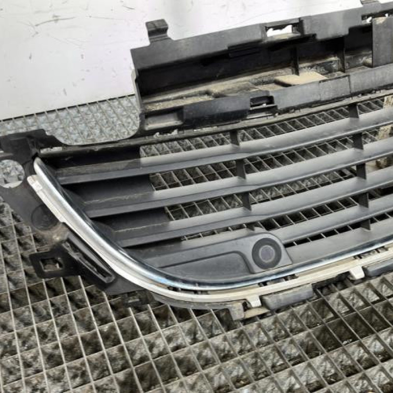 Grille de pare choc CITROEN C4 2 Photo n°2