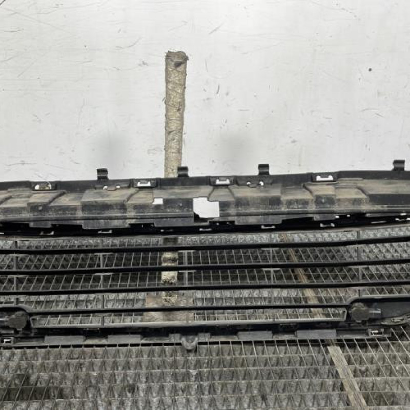 Grille de pare choc CITROEN C4 2 Photo n°4