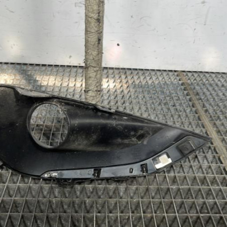 Enjoliveur anti brouillard PEUGEOT 208 1 Photo n°1