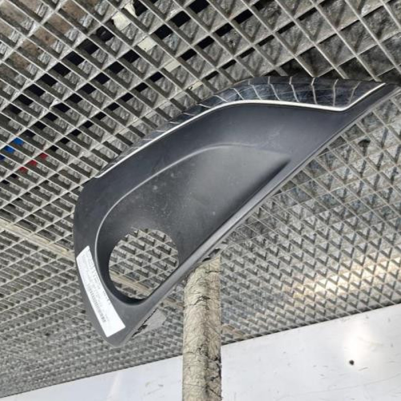 Enjoliveur anti brouillard PEUGEOT 208 1 Photo n°3