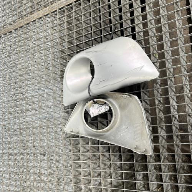 Enjoliveur anti brouillard DACIA SANDERO 2 Photo n°3