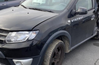 Enjoliveur anti brouillard DACIA SANDERO 2