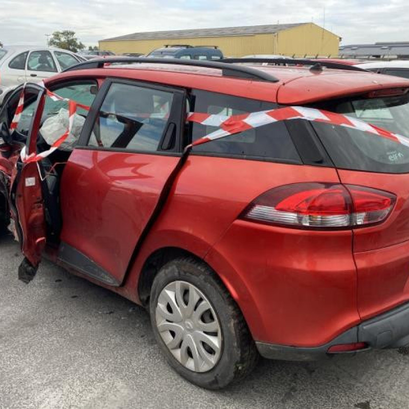 Grille de pare choc RENAULT CLIO 4 Photo n°8