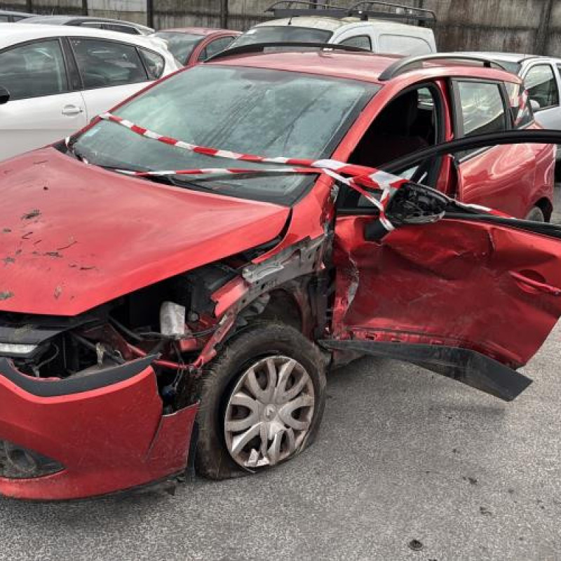 Grille de pare choc RENAULT CLIO 4 Photo n°15