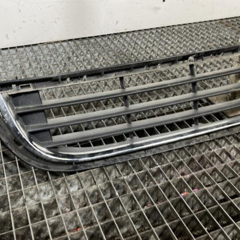 Grille de pare choc PEUGEOT PARTNER 2 Photo n°2