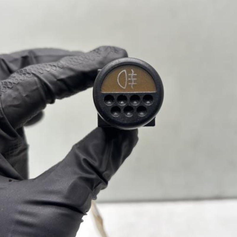 Commande anti brouillard arriere PEUGEOT 205 Photo n°1