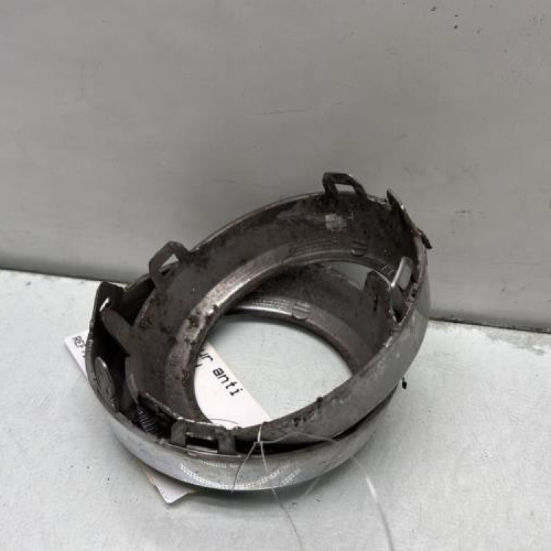 Enjoliveur anti brouillard PEUGEOT 3008 1 Photo n°2