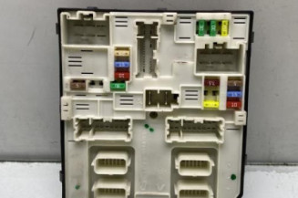 Boitier USM  RENAULT SCENIC 3 Photo n°1