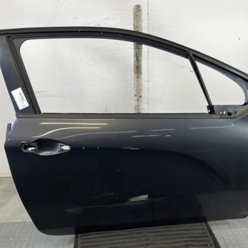 Porte avant droit PEUGEOT 208 1 Photo n°1