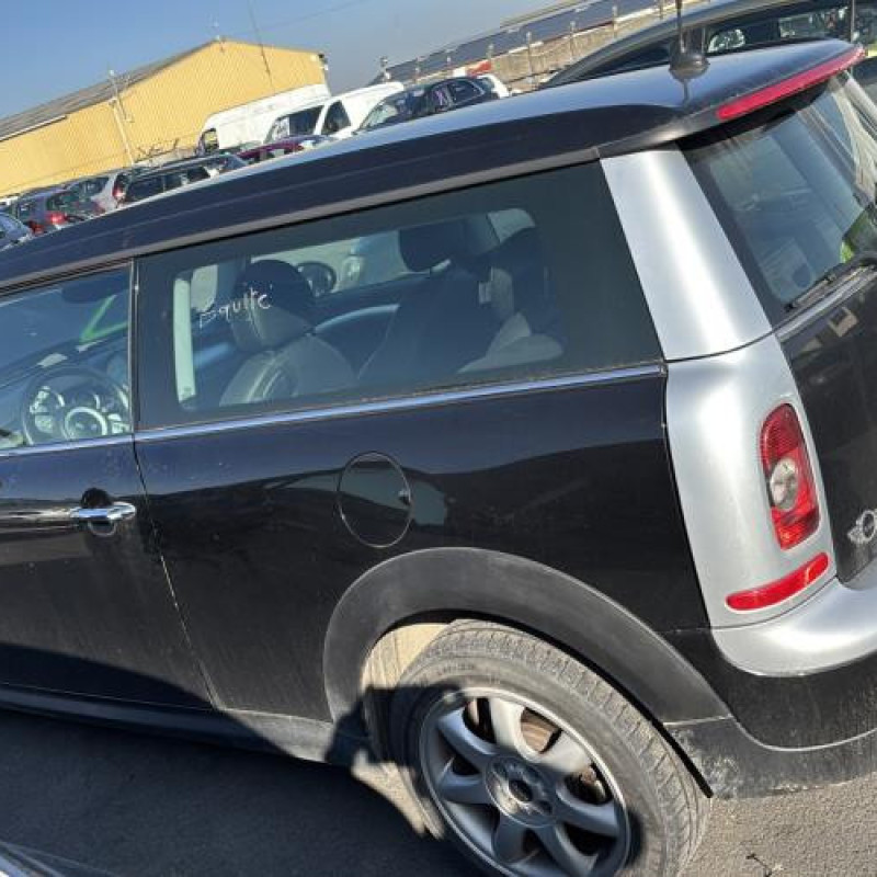 Enjoliveur de feu arriere droit MINI MINI 2 R55 Photo n°12