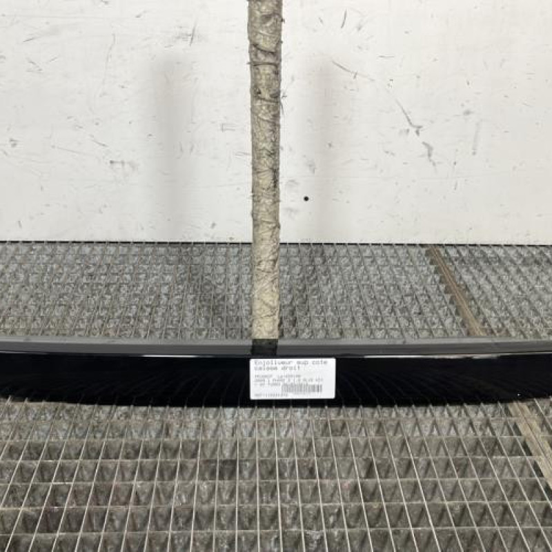 Enjoliveur PEUGEOT 2008 1 Photo n°1