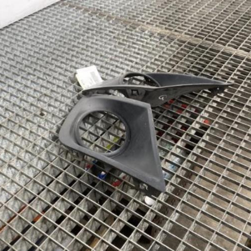 Enjoliveur anti brouillard PEUGEOT 207 Photo n°3