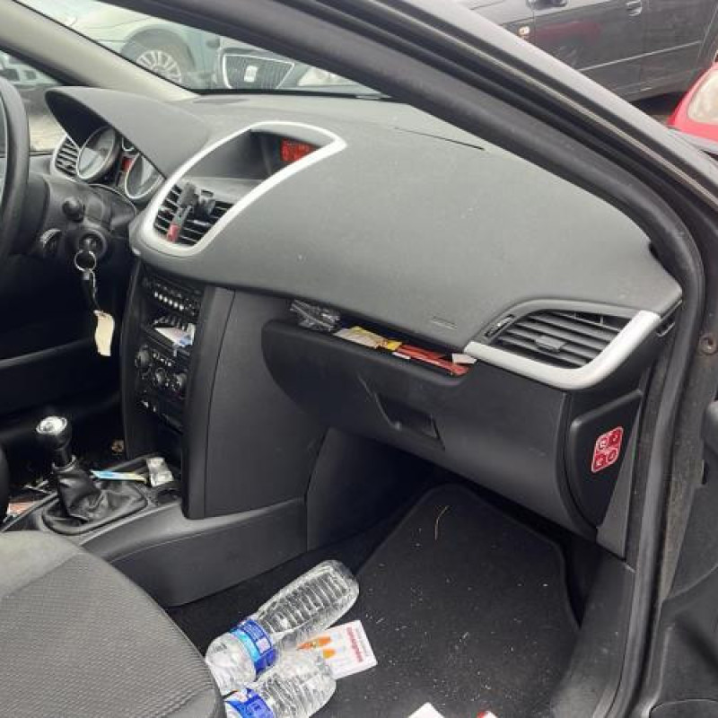 Enjoliveur anti brouillard PEUGEOT 207 Photo n°6