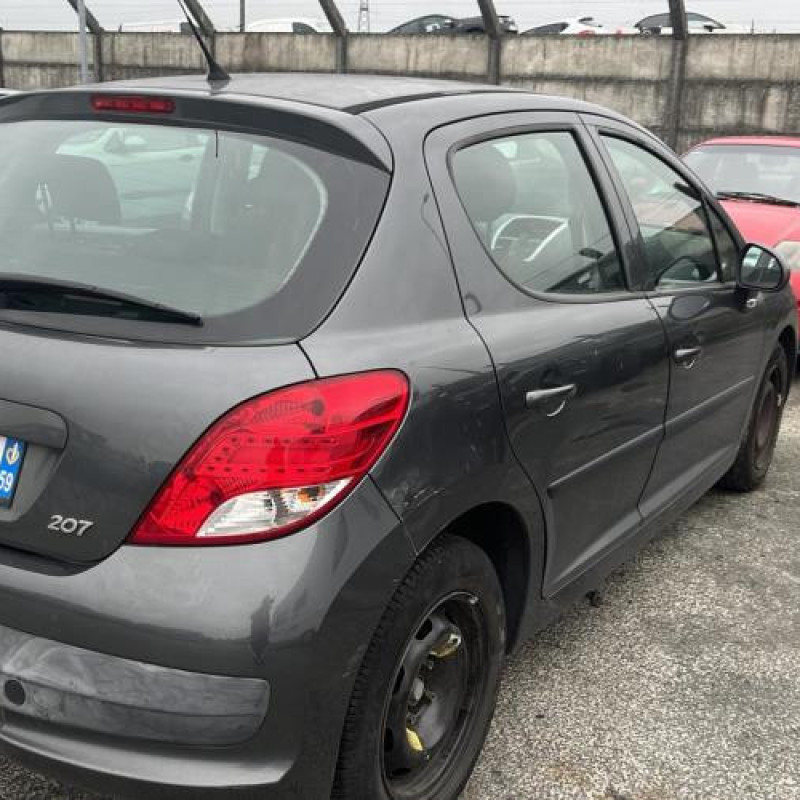 Enjoliveur anti brouillard PEUGEOT 207 Photo n°14