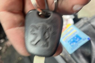 Enjoliveur anti brouillard PEUGEOT 207