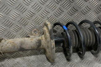 Amortisseur avant gauche TOYOTA YARIS 2 Photo n°1