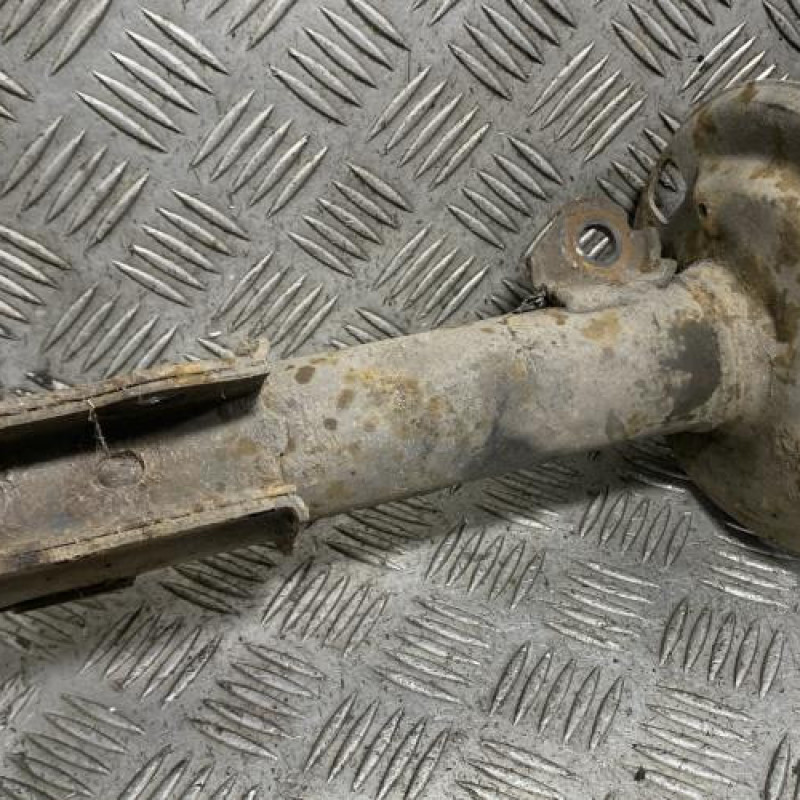 Amortisseur avant gauche TOYOTA YARIS 2 Photo n°3