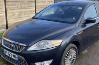 Anti brouillard gauche (feux) FORD MONDEO 3