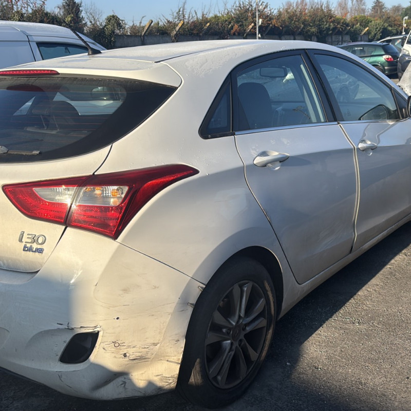 HYUNDAI I 30 2 PHASE 1 1.6 CRDI - 16V TURBO Photo n°3