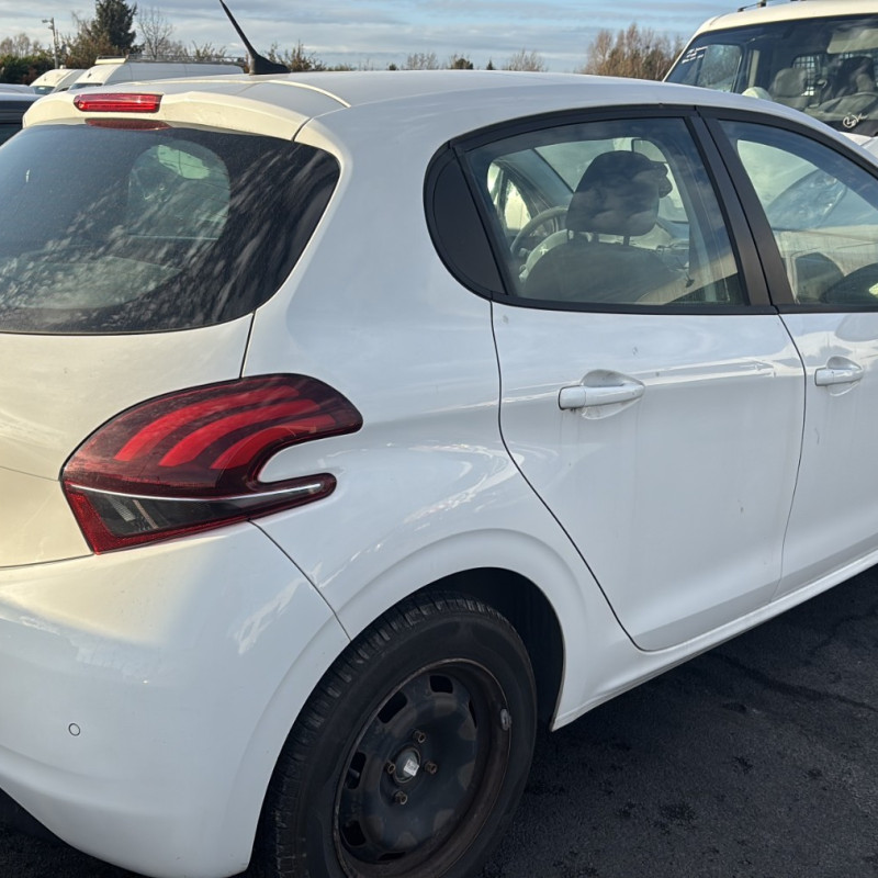 PEUGEOT 208 1 PHASE 2 1.5 BLUE HDI - 16V TURBO Photo n°3