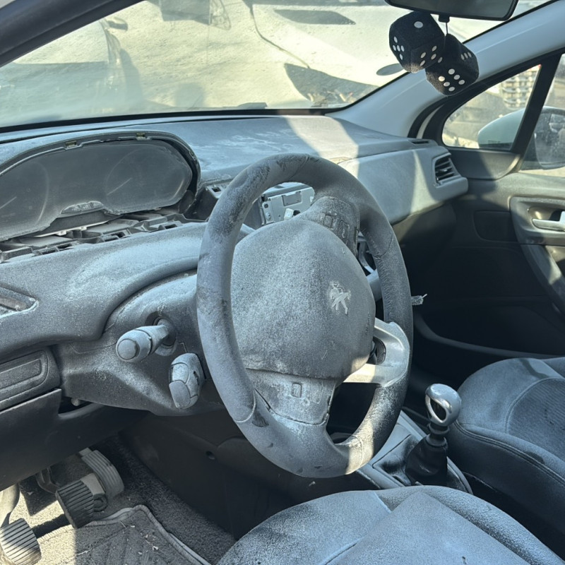 PEUGEOT 208 1 PHASE 2 1.5 BLUE HDI - 16V TURBO Photo n°14