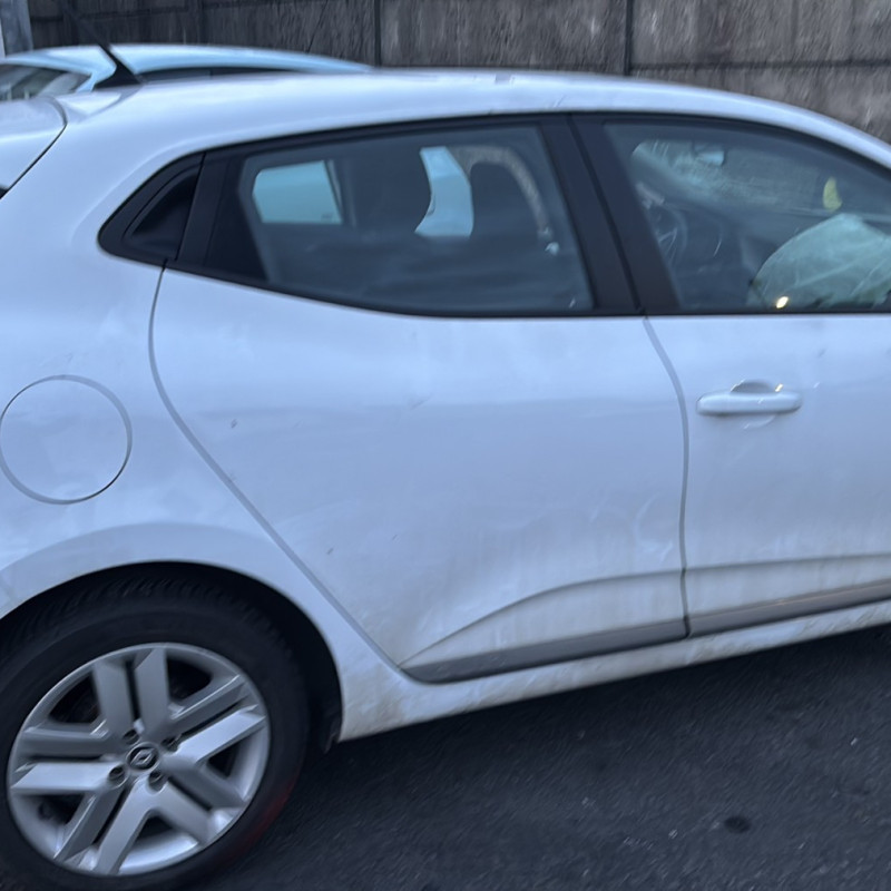 RENAULT CLIO 5 PHASE 1 1.0i - 12V SCE 70 Photo n°7