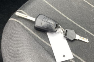 Pare choc arriere OPEL CORSA D