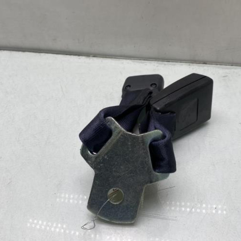 Attache ceinture arriere gauche CITROEN C4 AIRCROSS Photo n°2