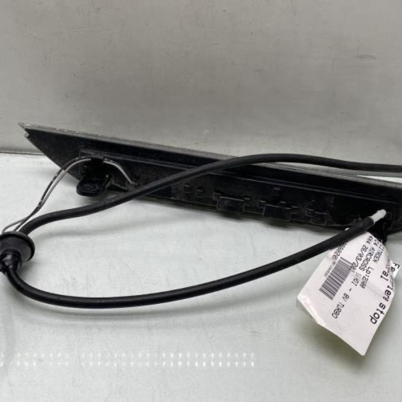 Feu arriere stop central CITROEN C4 AIRCROSS Photo n°3