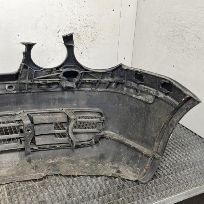 Pare choc avant VOLKSWAGEN POLO 4 Photo n°4