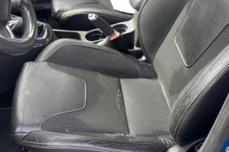 Pretensionneur de ceinture avant droit FORD FIESTA 6